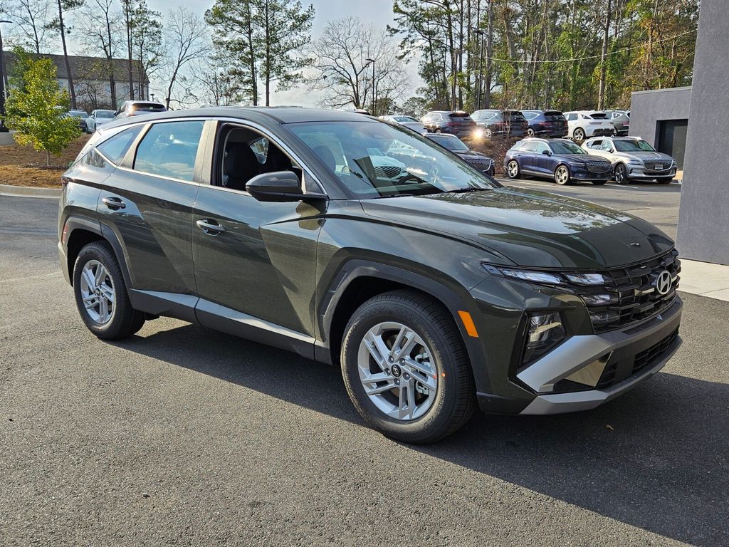 2026 Hyundai Tucson SE's photo