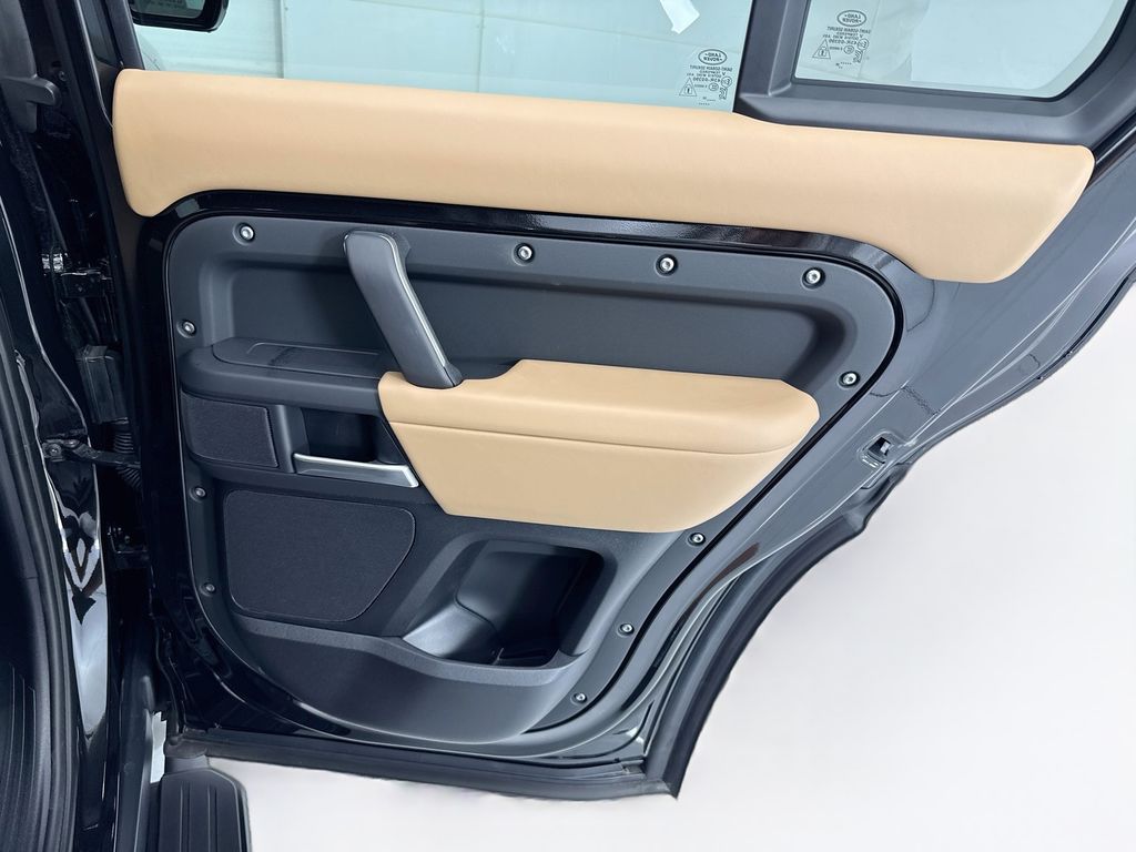 Thumbnail: 2026 Land Rover Defender - 26