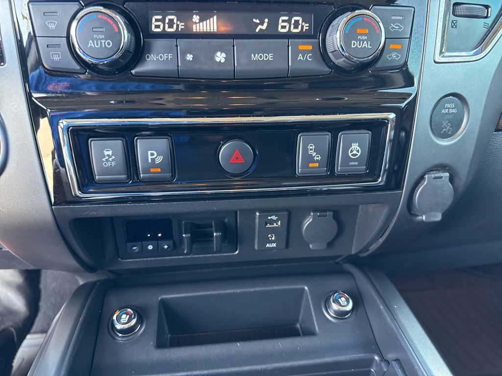 2017 Nissan Titan Platinum Reserve