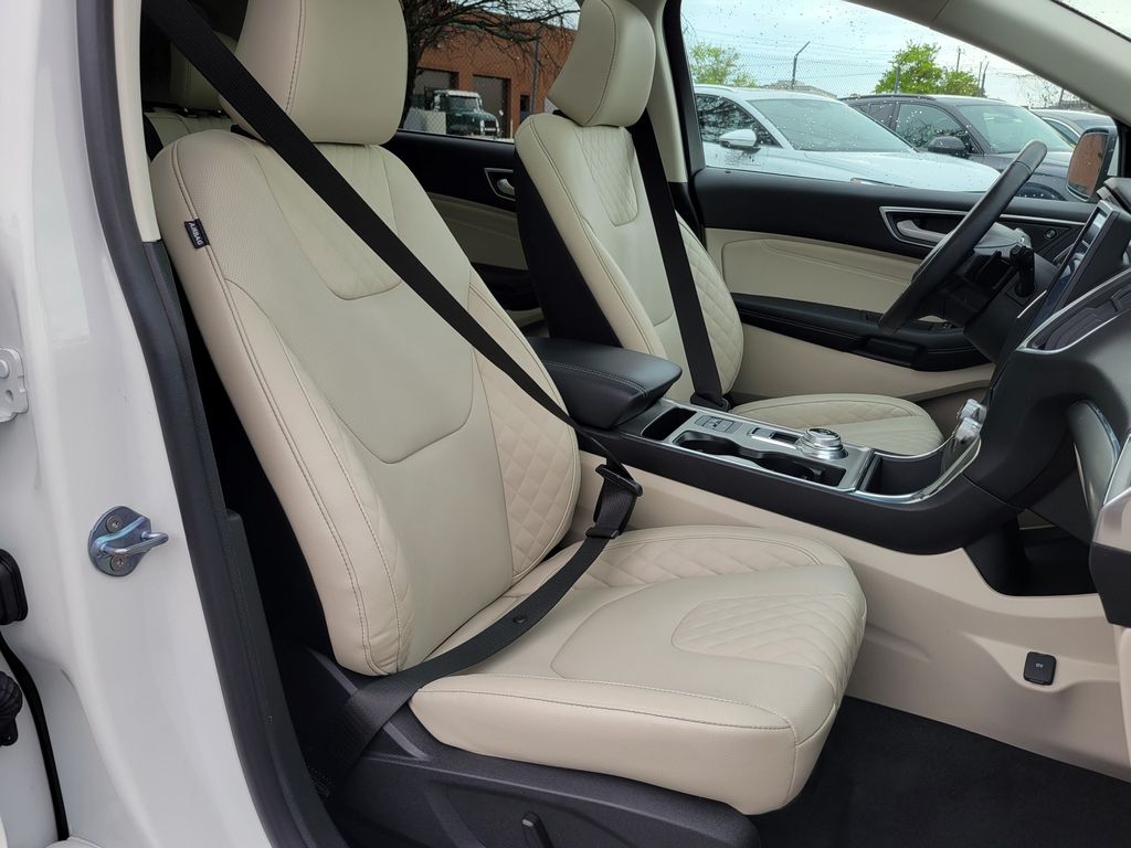 Thumbnail: 2024 Ford Edge - 13