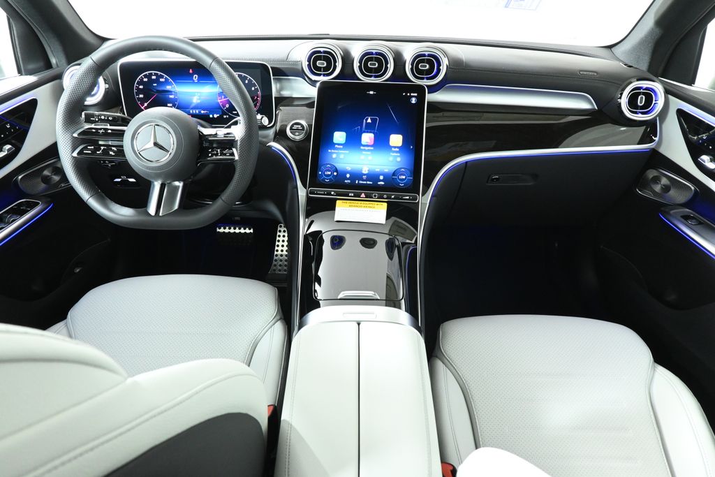 2025 Mercedes-Benz GLC 300 4