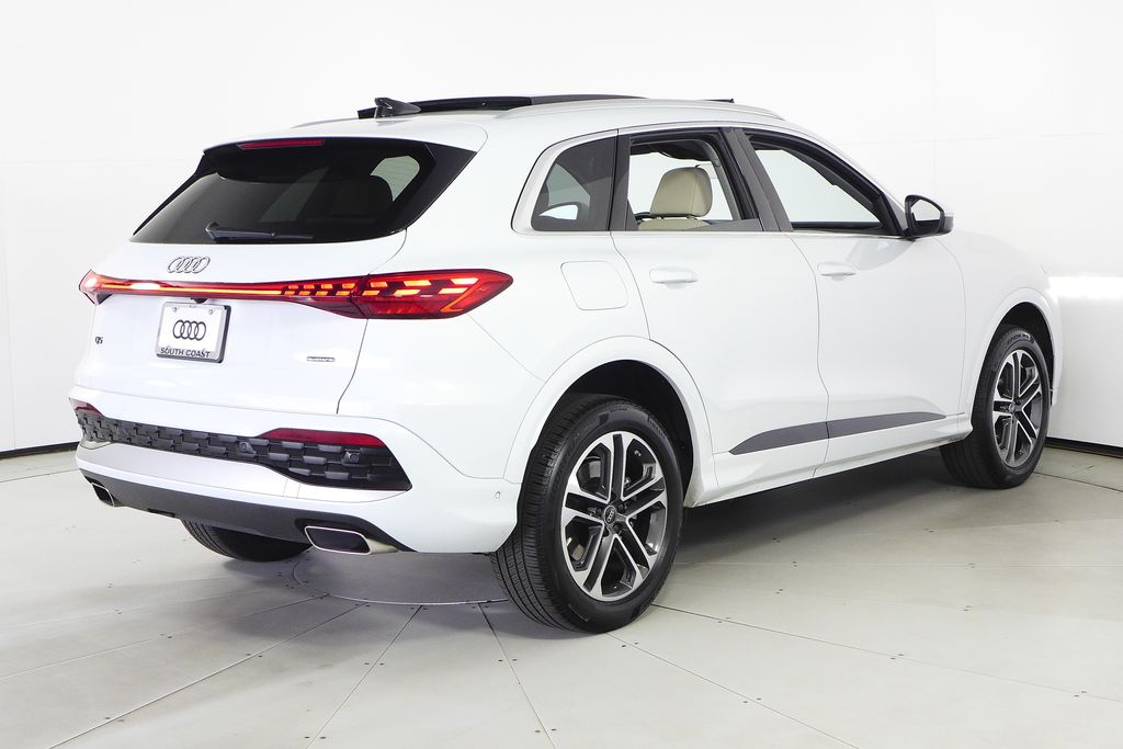 Thumbnail: 2025 Audi Q5 - 7