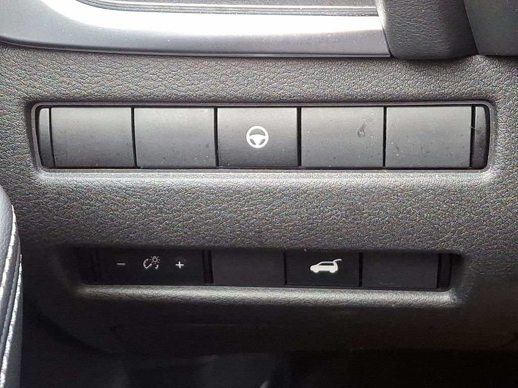 Thumbnail: 2021 Nissan Rogue - 24