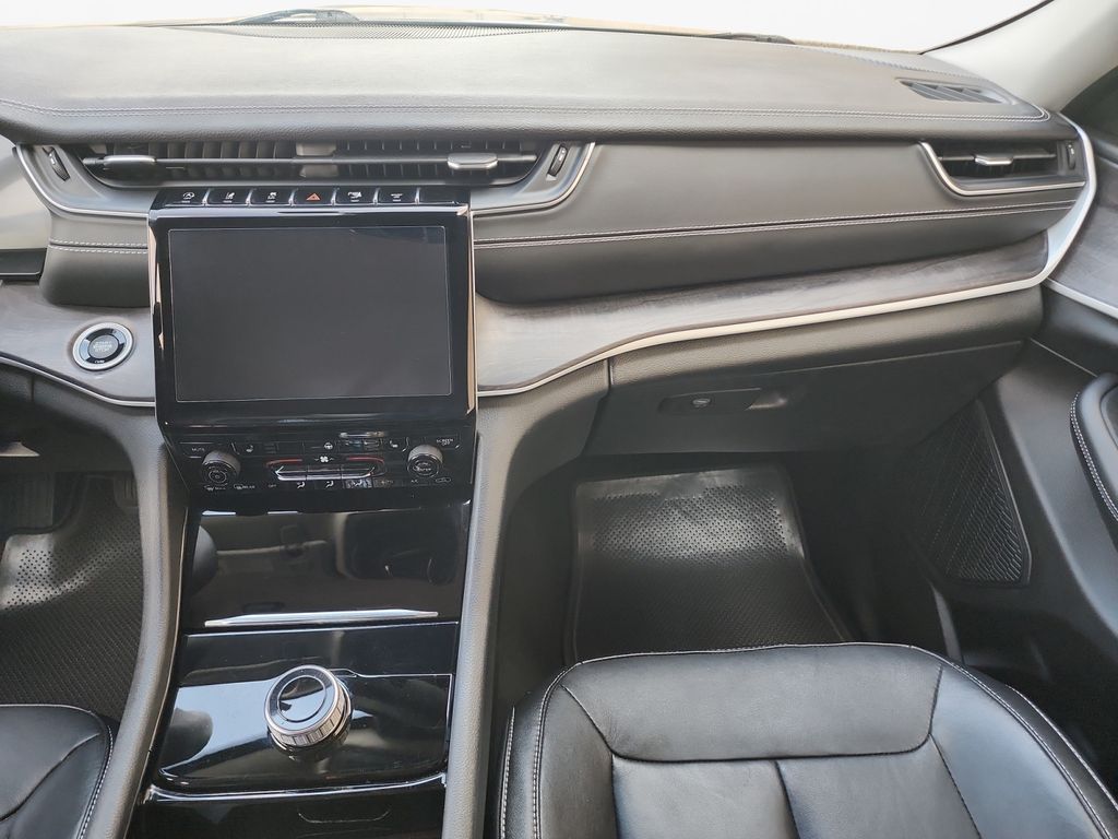Used Car 2023 Jeep Grand Cherokee  Limited For Sale Under $30,000 In Austin, Texas