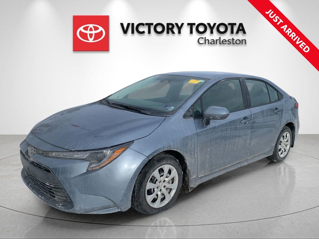 2024 Toyota Corolla LE FWD