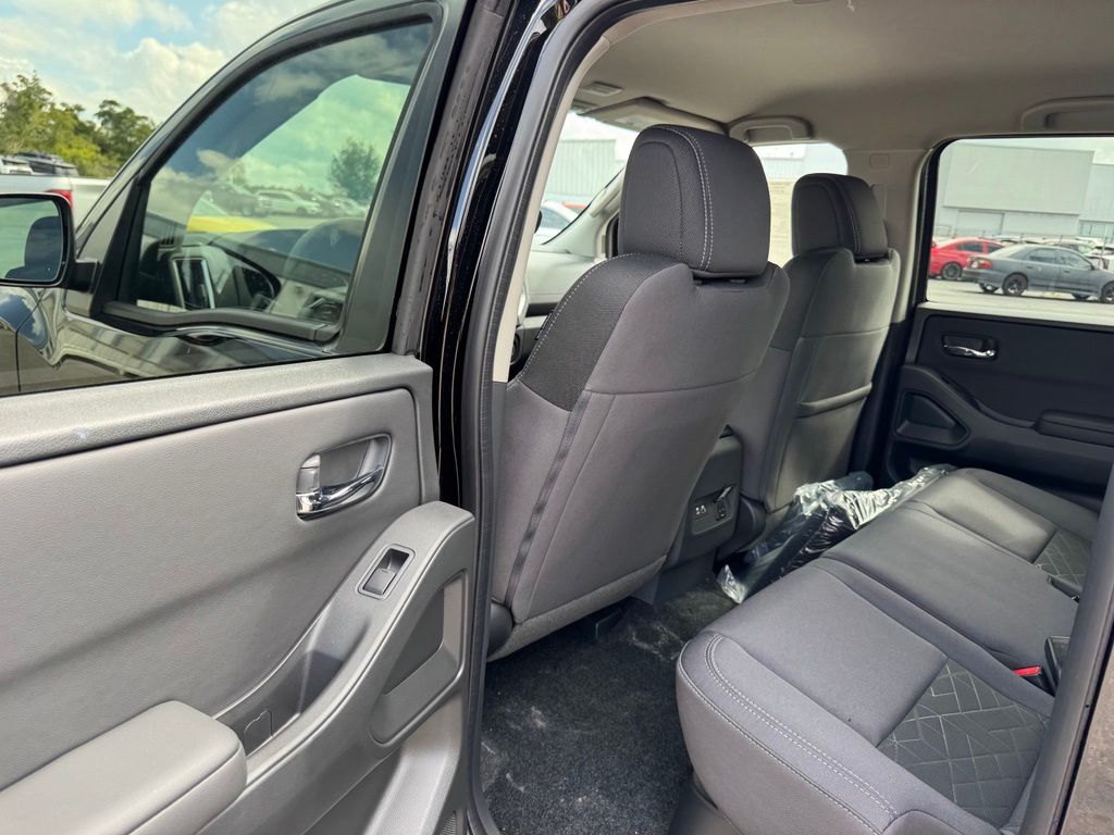 New 2027 Nissan Frontier Truck