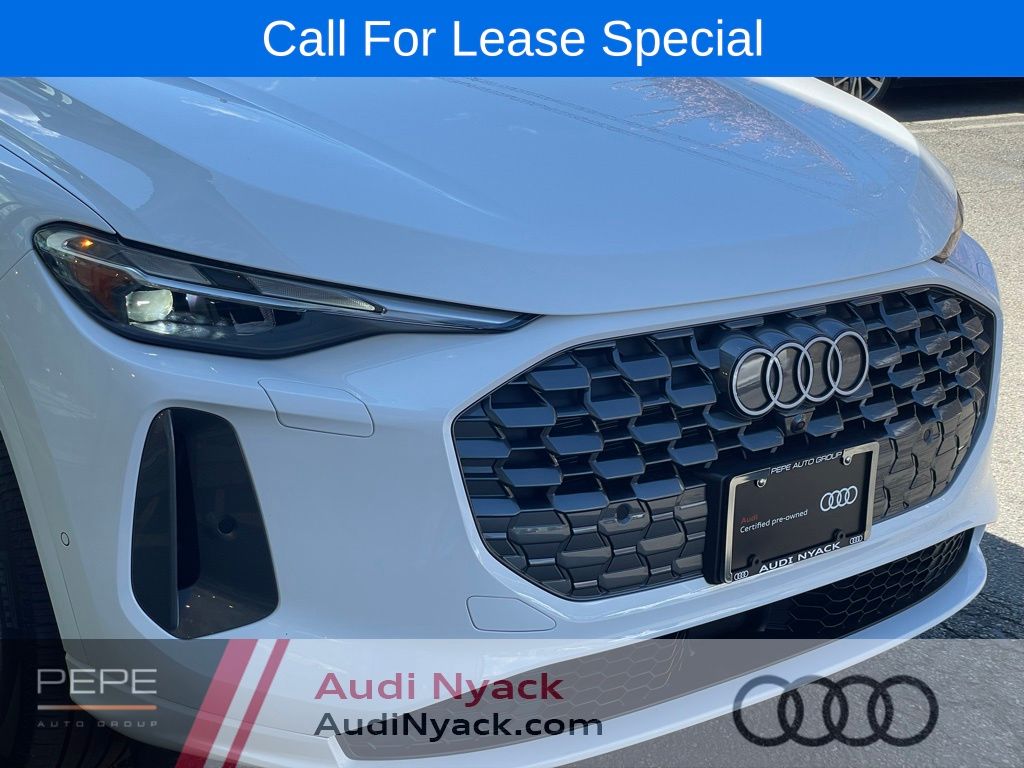 Used 2025 White Audi  image 22