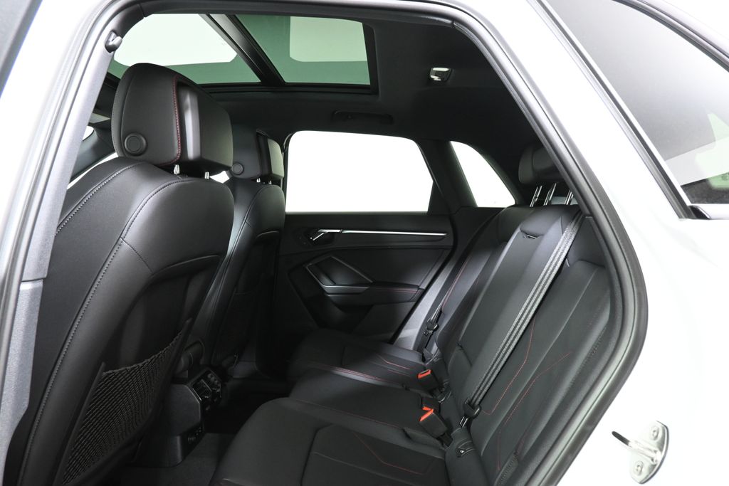 Thumbnail: 2025 Audi Q3 - 29