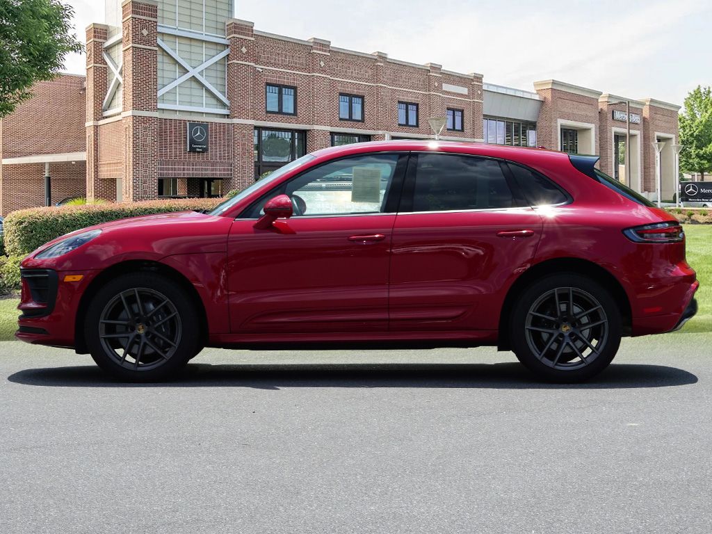 Thumbnail: 2025 Porsche Macan - 8