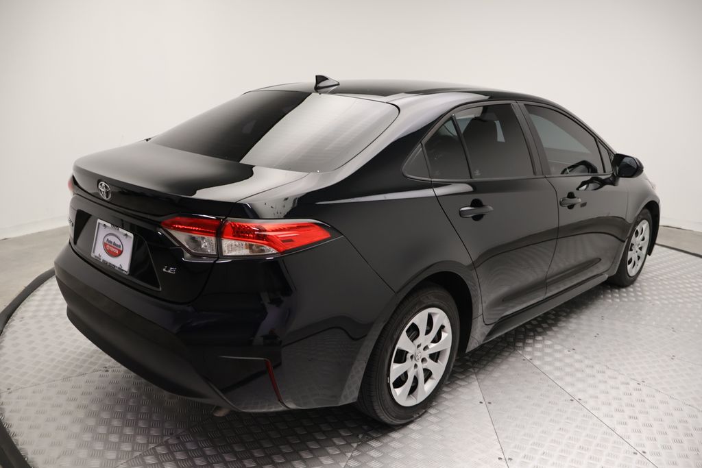 Thumbnail: 2023 Toyota Corolla - 8