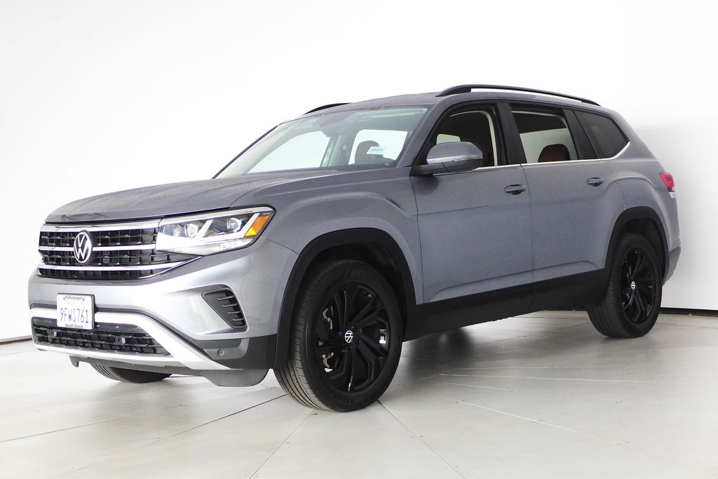 2023 Volkswagen Atlas SE 2