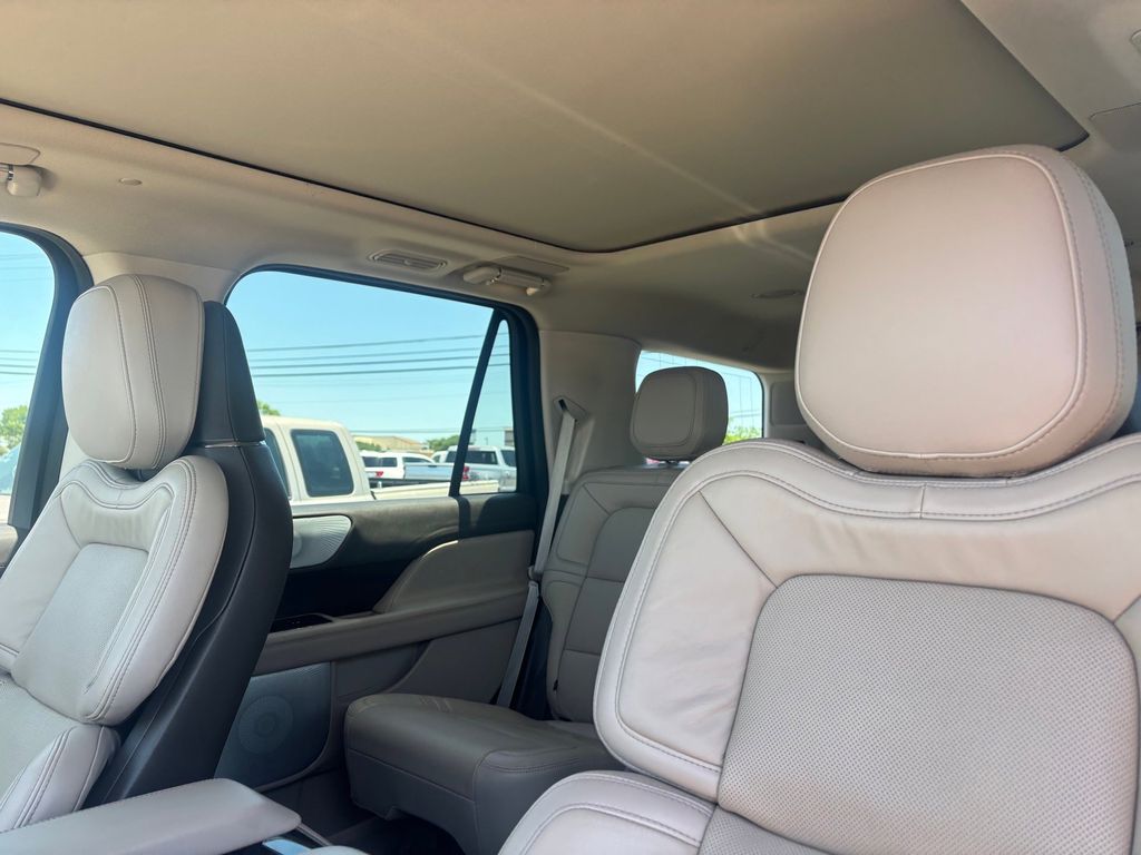 Used Car 2023 Lincoln Navigator  Reserve For Sale Under $70,000 In Austin, Texas