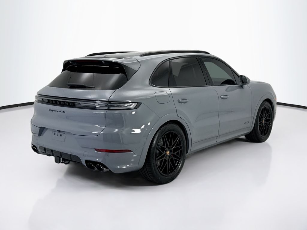 Thumbnail: 2026 Porsche Cayenne - 7
