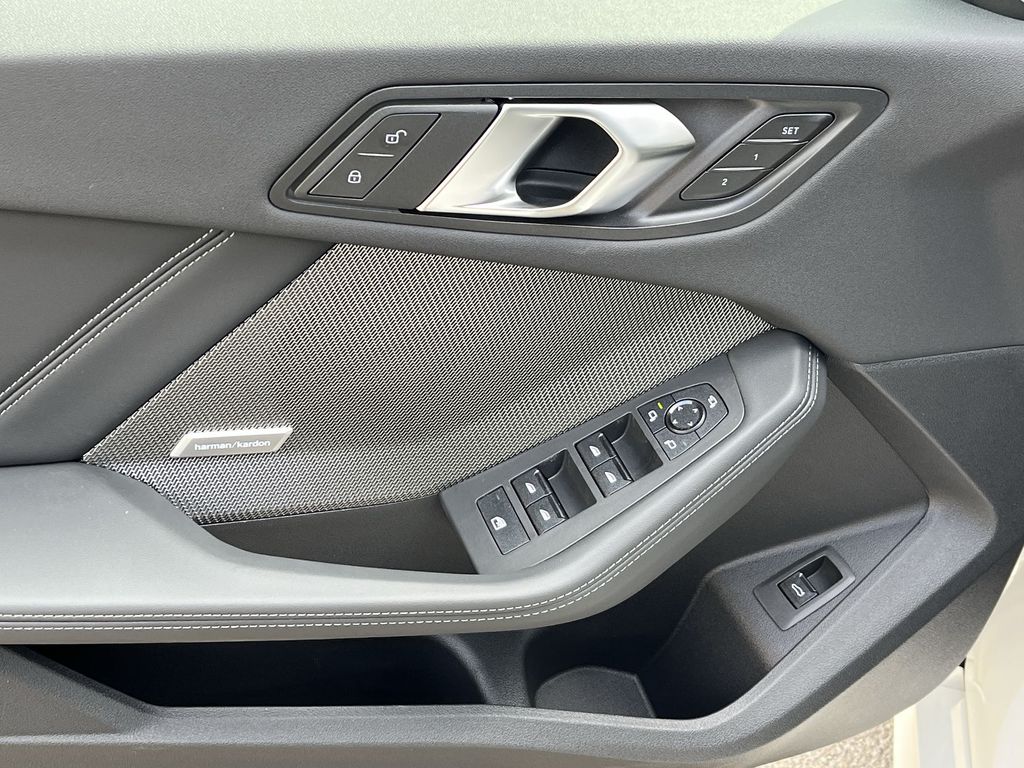 Thumbnail: 2025 BMW 2 Series - 13