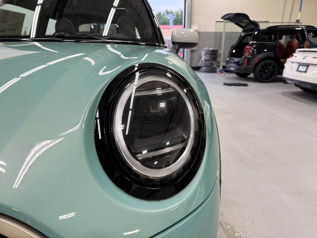 Thumbnail: 2026 MINI Cooper - 9