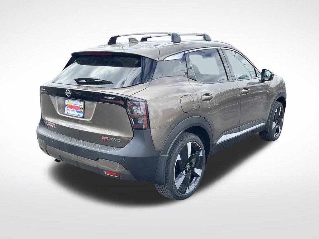 2025 Nissan Kicks SR photo