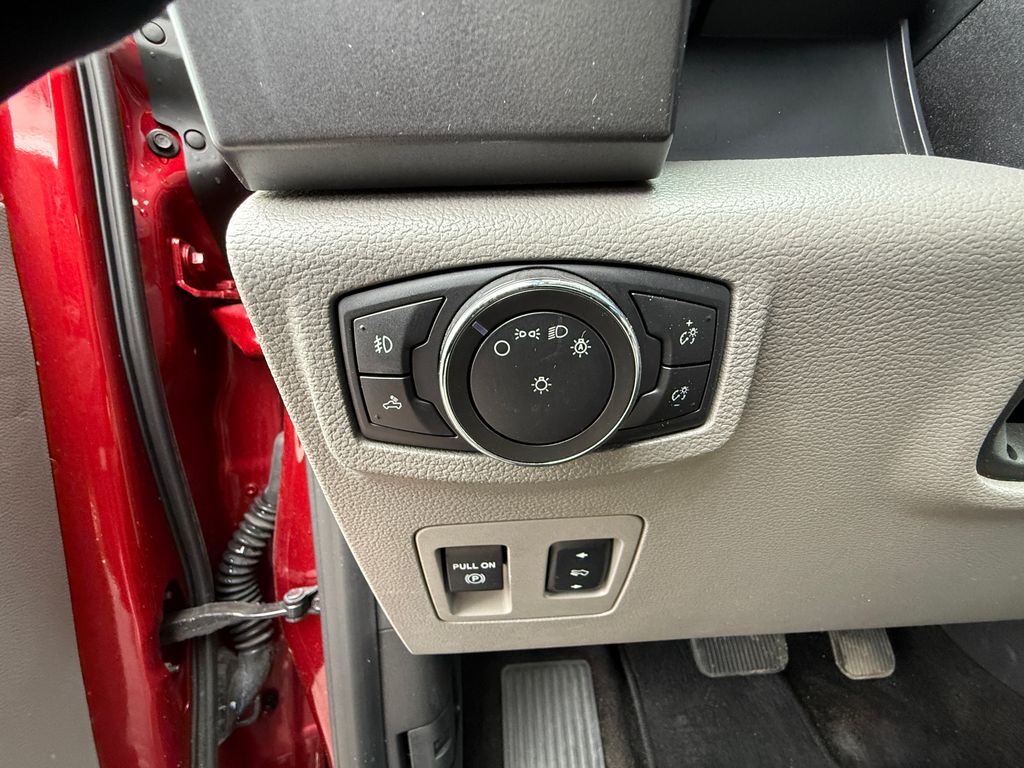 Used 2018 Red Ford XLT image 42