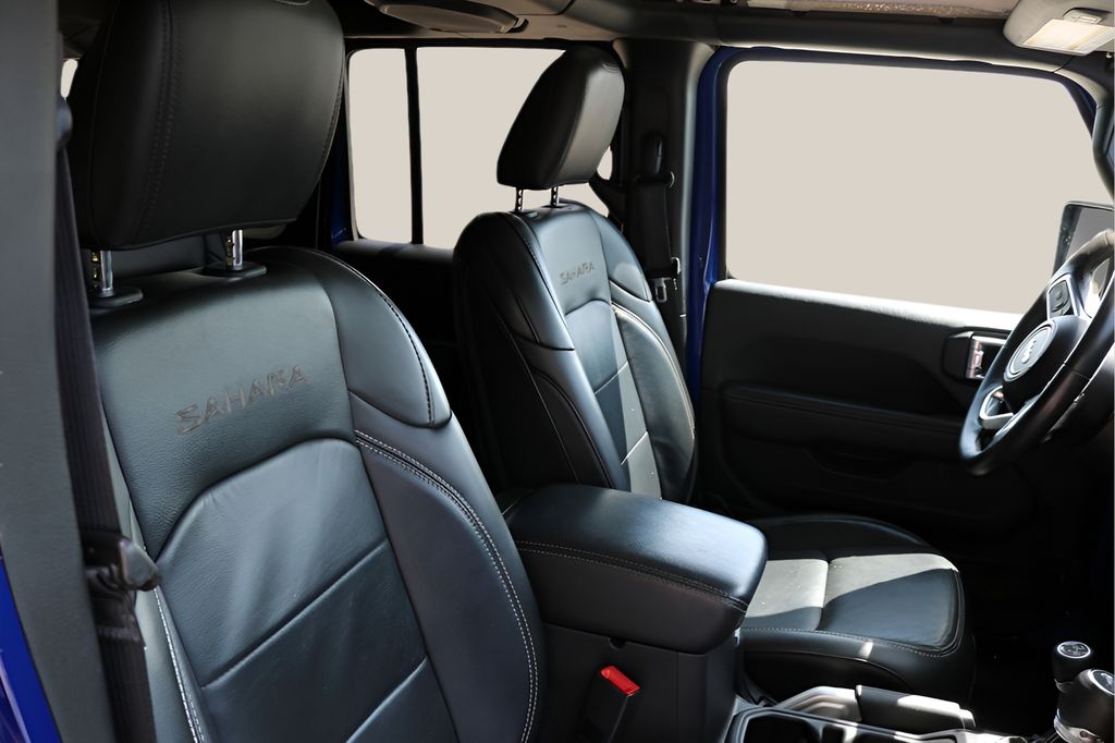 Used Car 2018 Jeep Wrangler  Unlimited Sahara For Sale Under $25,000 In Austin, Texas