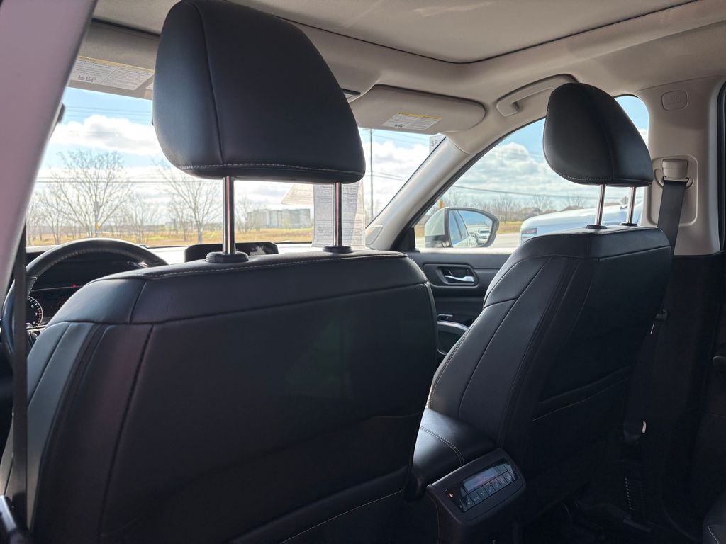 Used Car 2024 Nissan Pathfinder  Sl For Sale Under $35,000 In Austin, Texas