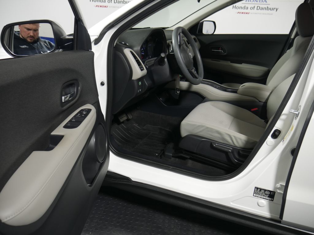 2022 Honda HR-V LX 27