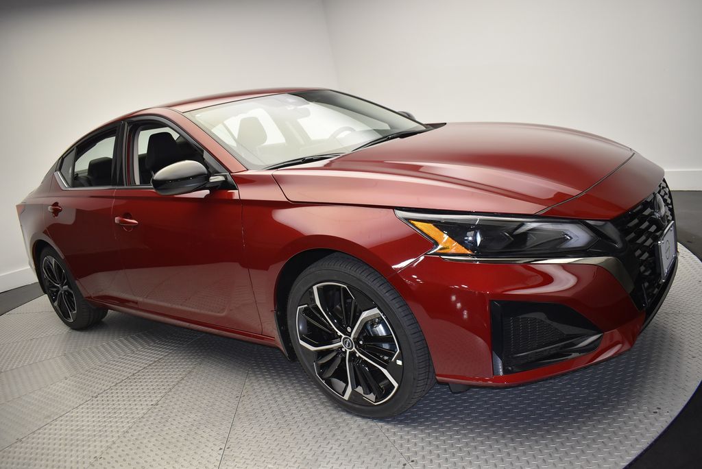 Thumbnail: 2025 Nissan Altima - 3