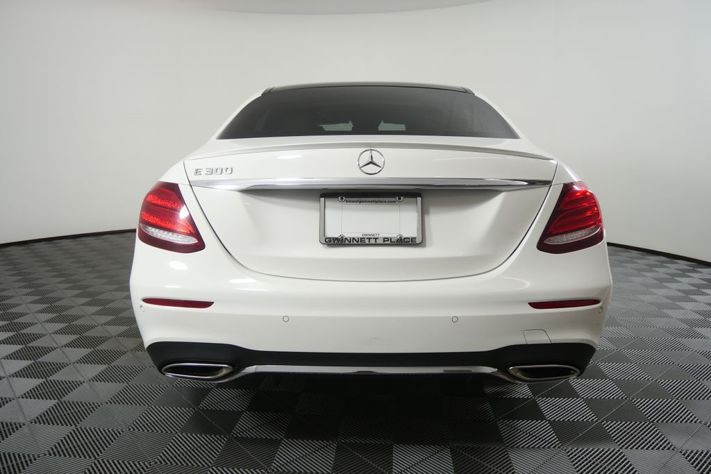 Thumbnail: 2019 Mercedes-Benz E-Class - 4