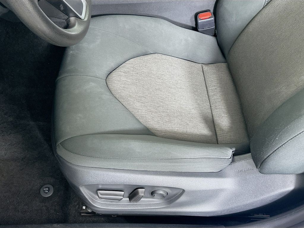 2024 Toyota Camry LE 19