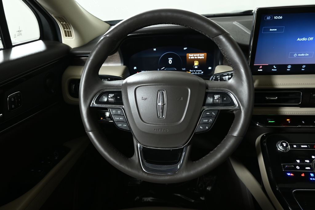 Thumbnail: 2023 Lincoln Nautilus - 18