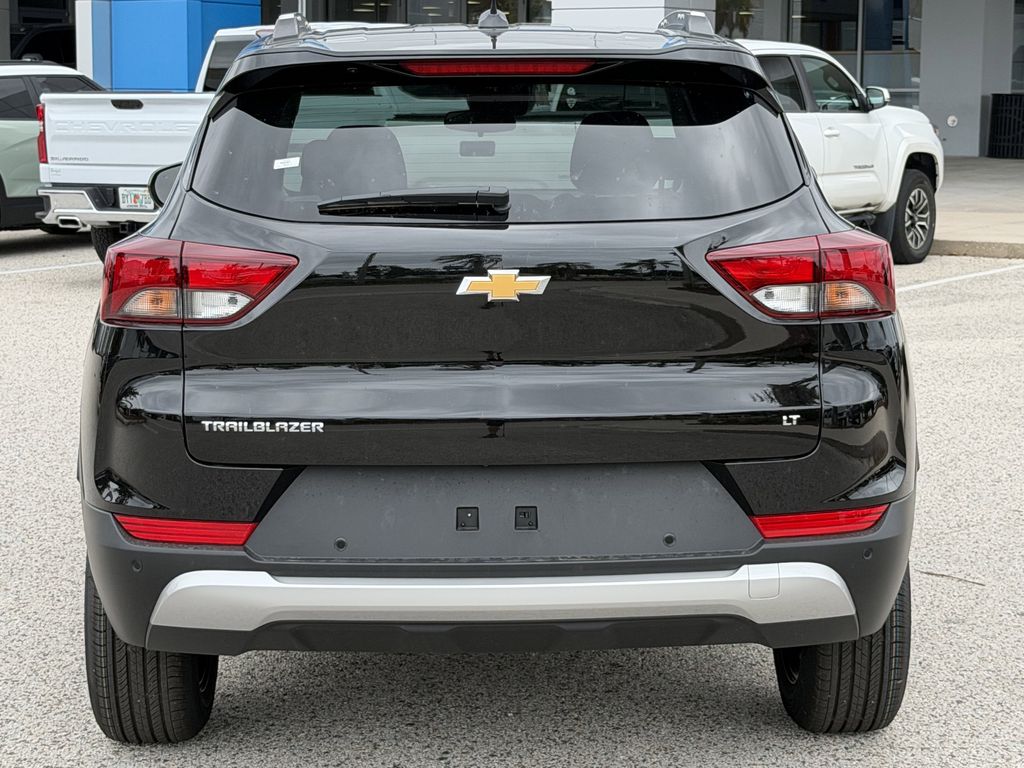 new 2026 Chevrolet TrailBlazer car, priced at $23,195