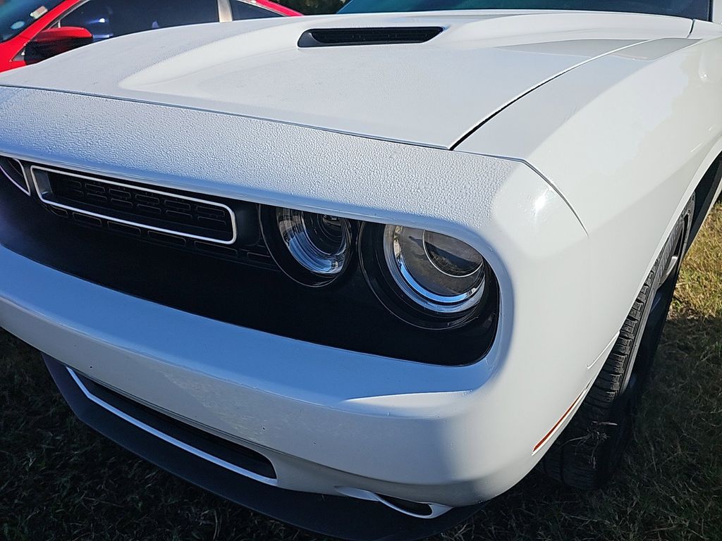 2018 Dodge Challenger SXT 8