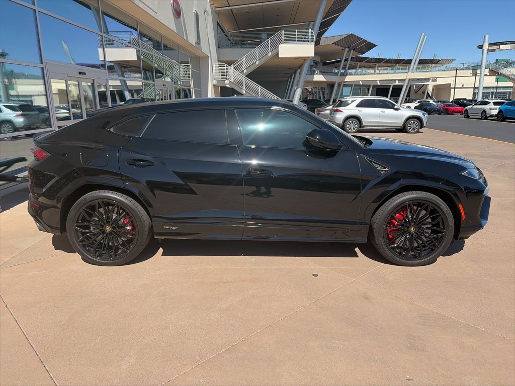 Thumbnail: 2025 Lamborghini Urus - 6