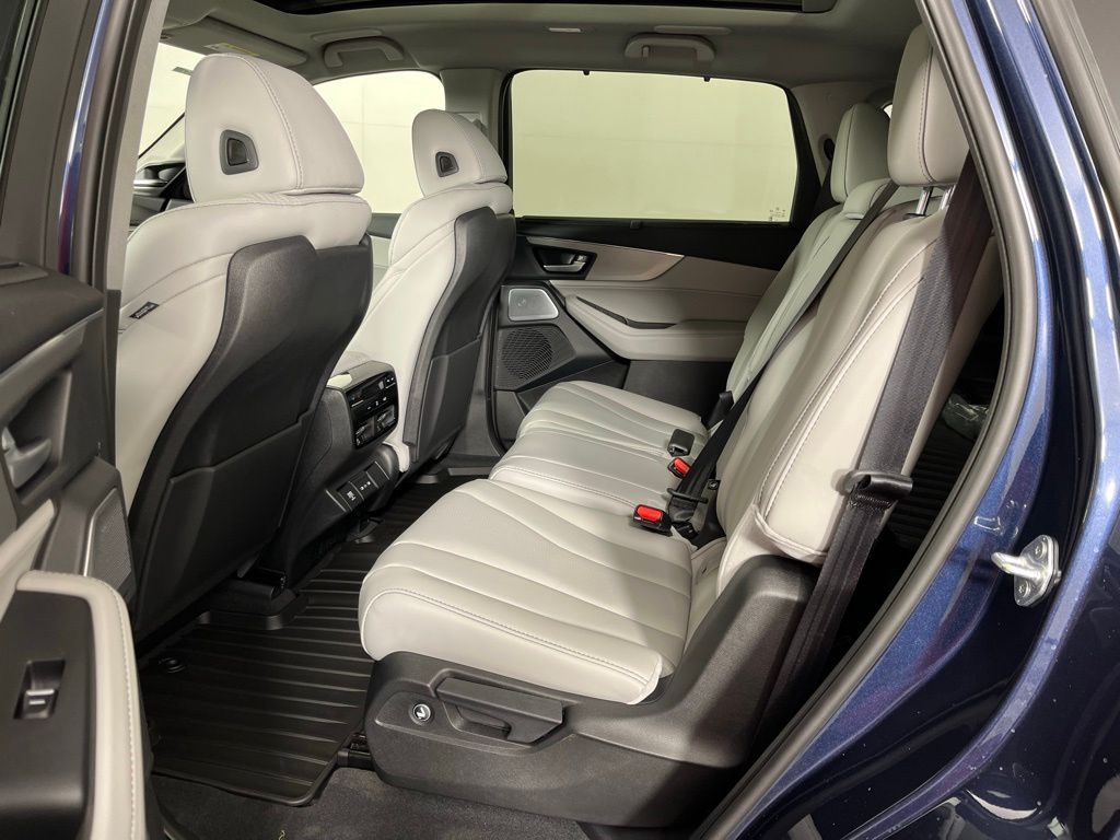 Thumbnail: 2026 Acura MDX - 26