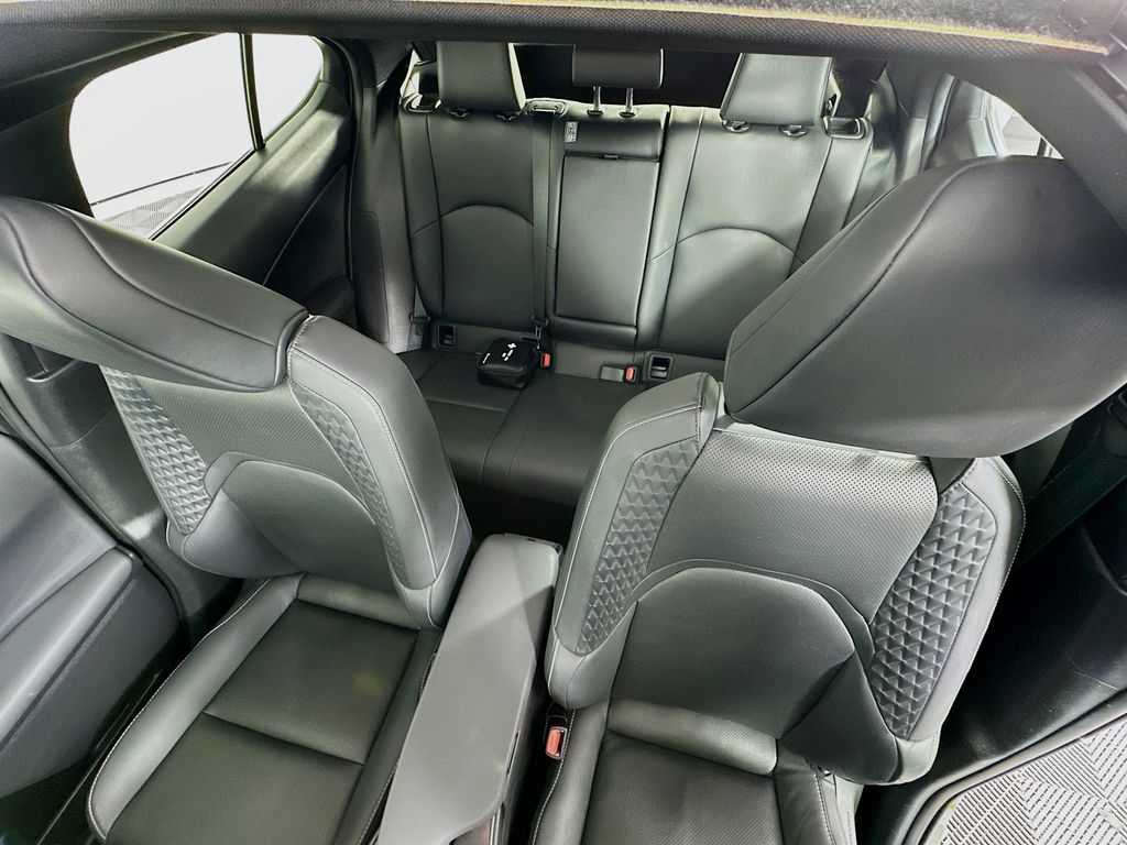 Thumbnail: 2021 Lexus UX - 22