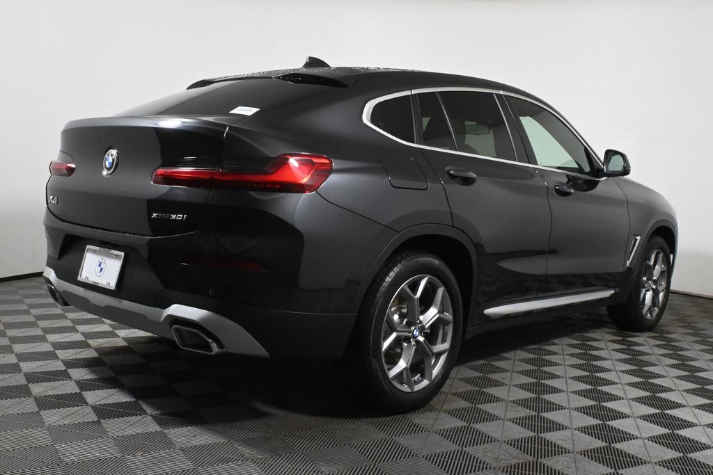 2025 BMW X4 xDrive30i 7