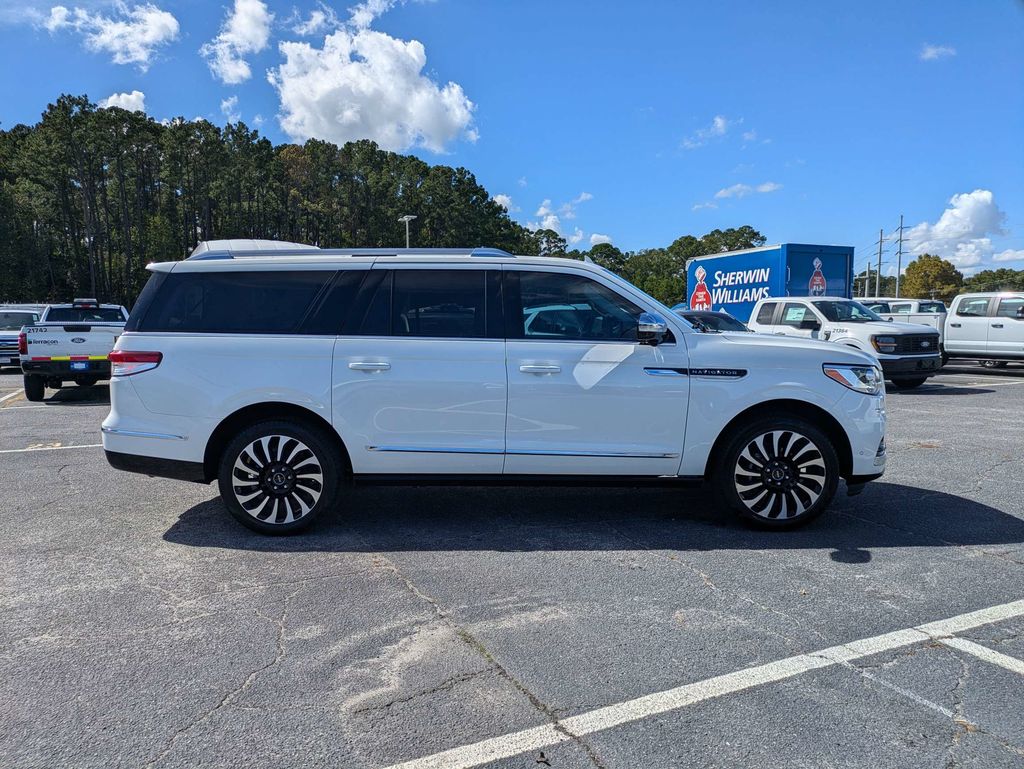 2022 Lincoln Navigator Black Label L