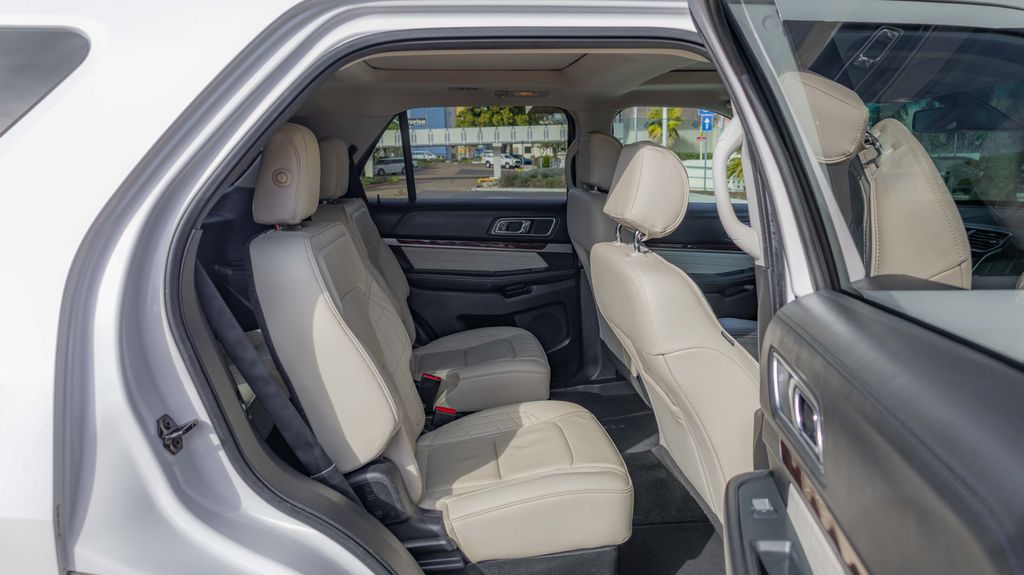 Used 2016 Ford Explorer Platinum 4D Sport Utility