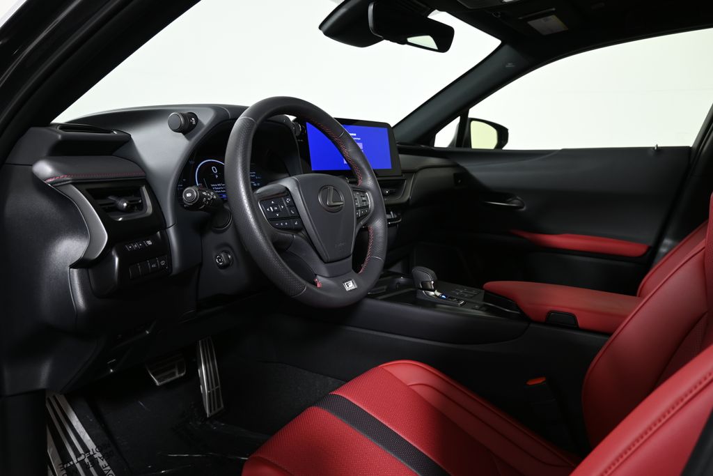 Thumbnail: 2025 Lexus UX - 15