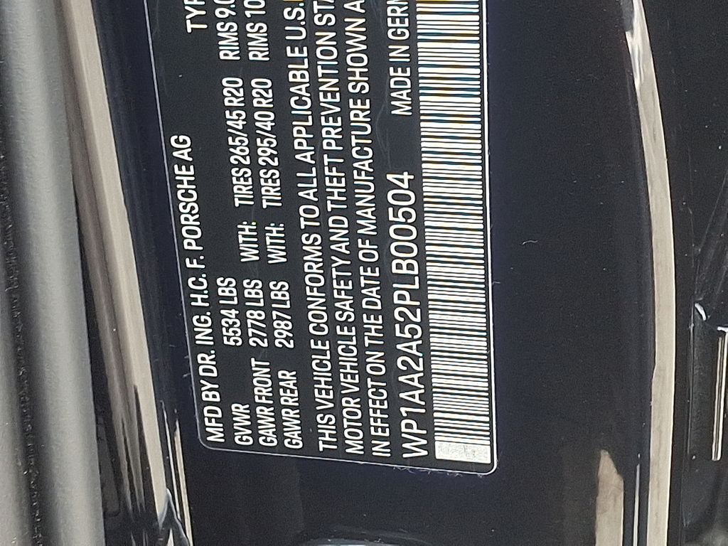 Thumbnail: 2023 Porsche Macan - 29