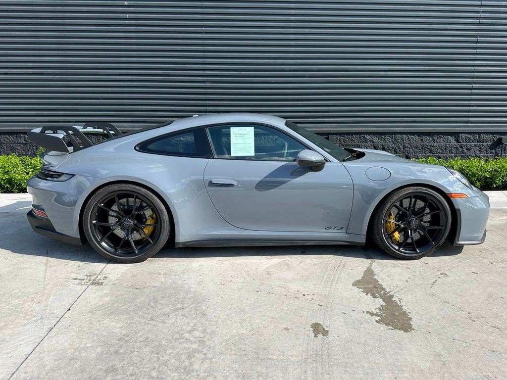 Thumbnail: 2023 Porsche 911 - 10