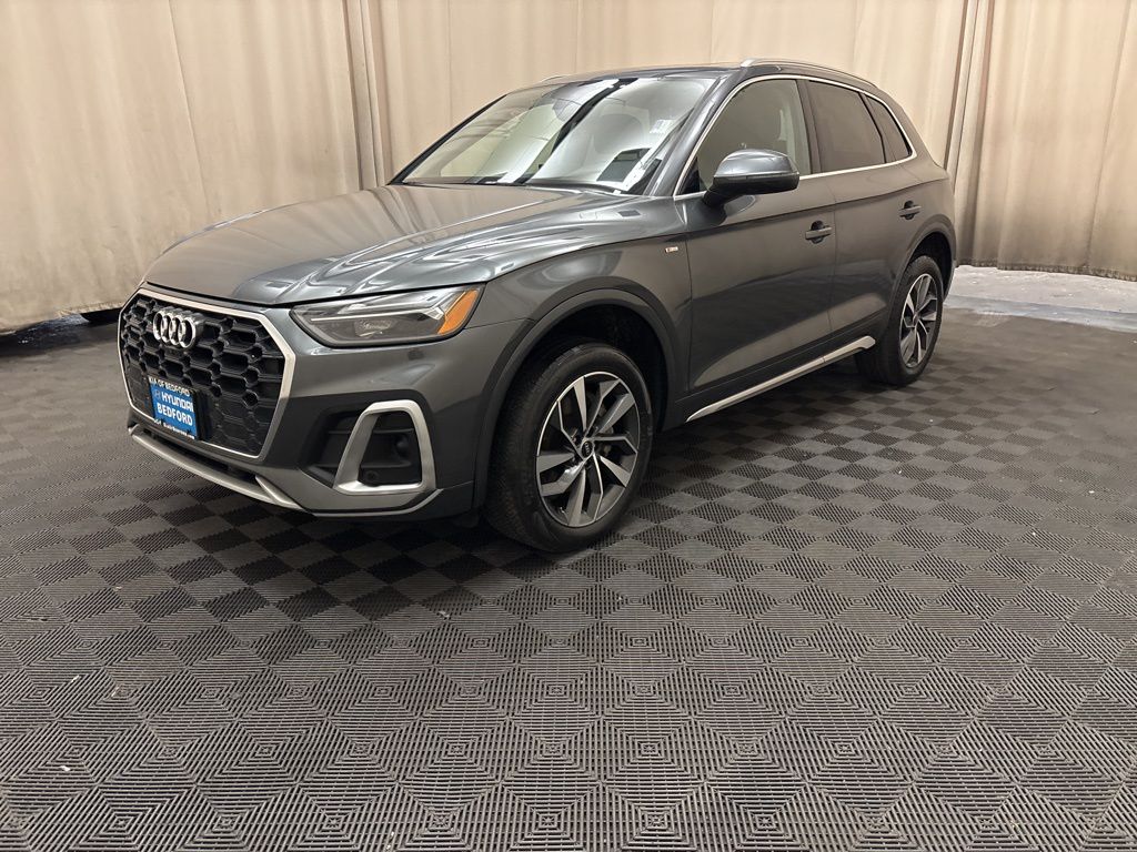 2024 Audi Q5 Premium Plus's photo
