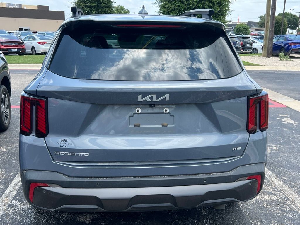 Thumbnail: 2024 Kia Sorento - 6