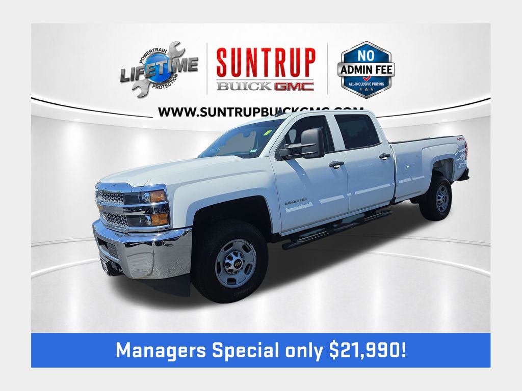 Summit White 2019 Chevrolet Silverado 2500HD Pickup Truck Four-Wheel Drive 6-Speed Automatic Overdrive