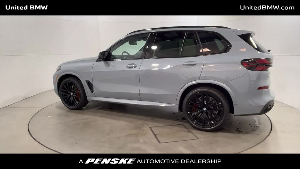 2025 BMW X5 M60i 6