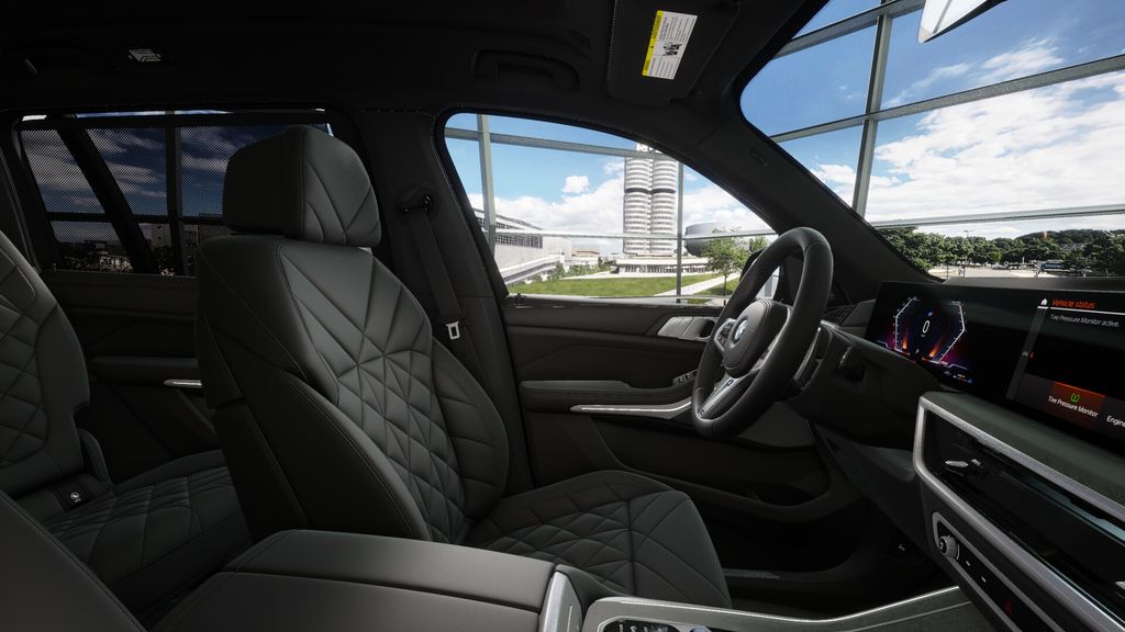 Thumbnail: 2026 BMW X7 - 9