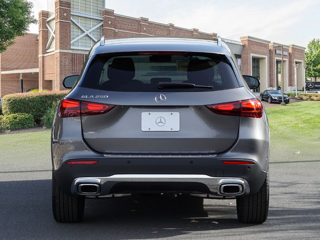 Thumbnail: 2026 Mercedes-Benz GLA - 5