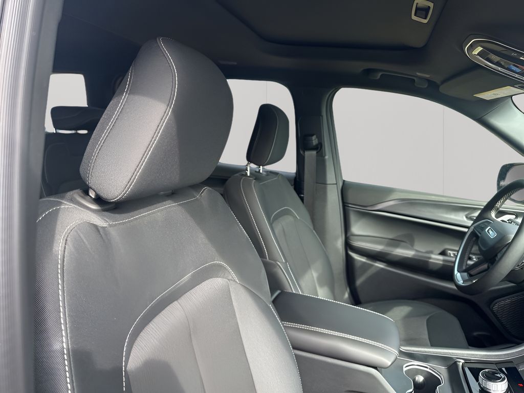 New Car 2025 Jeep Grand Cherokee L  For Sale Under $50,000 In Austin, Texas