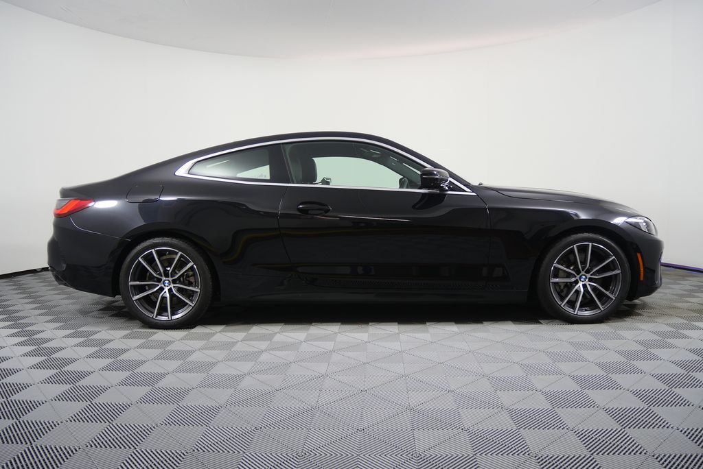 Thumbnail: 2025 BMW 4 Series - 2