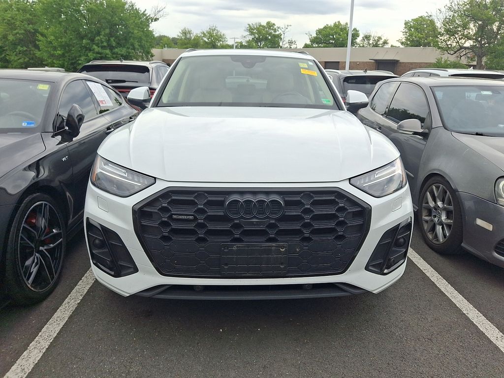 Thumbnail: 2022 Audi Q5 - 2