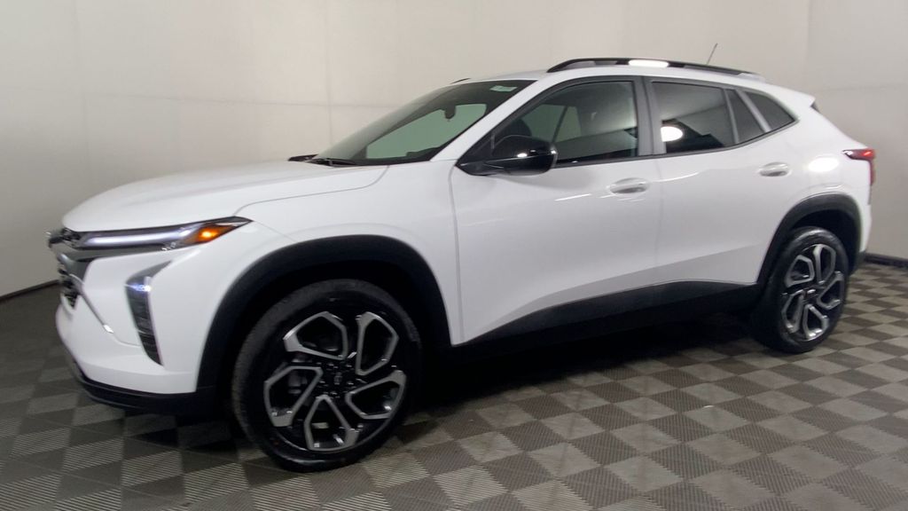 2025 Chevrolet Trax 2RS photo