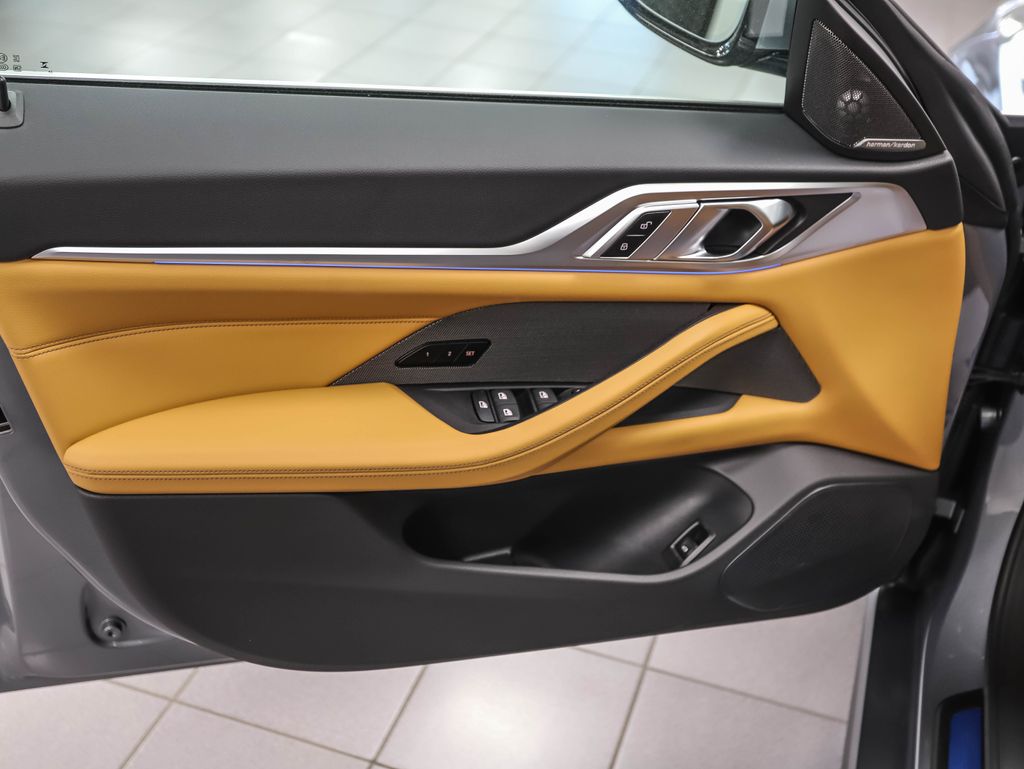 Thumbnail: 2025 BMW i4 - 8